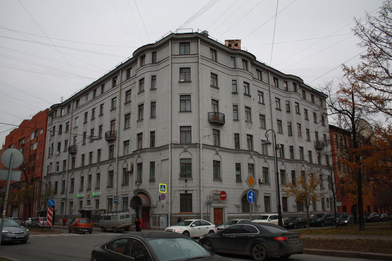 Ficus Hostel Saint Petersburg Exterior photo